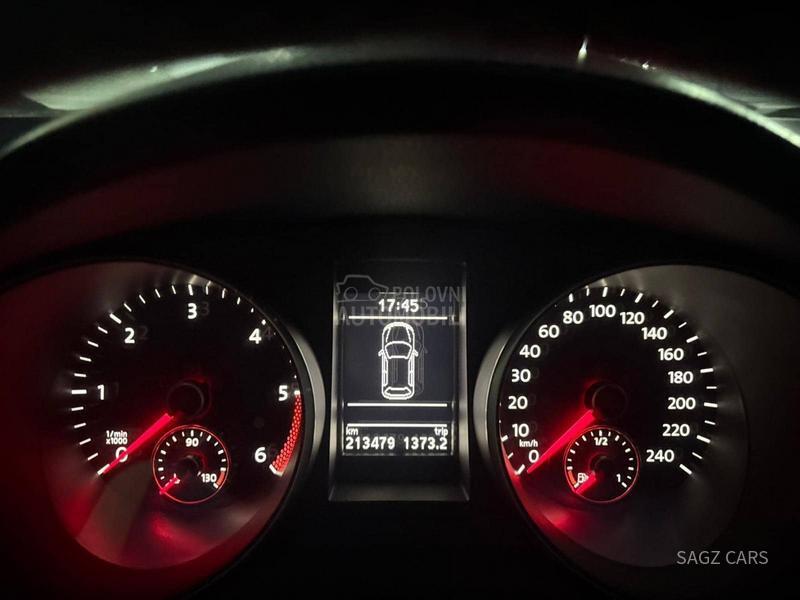 Volkswagen Golf 6 1.6 TDI HIGHLINE