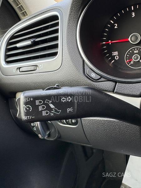Volkswagen Golf 6 1.6 TDI HIGHLINE