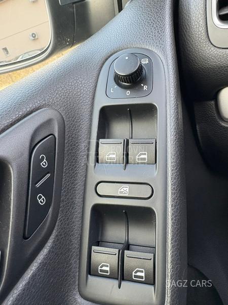 Volkswagen Golf 6 1.6 TDI HIGHLINE