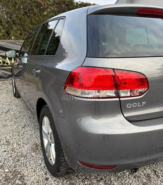 Volkswagen Golf 6 1.6 TDI HIGHLINE