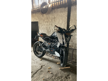 KTM Duke 125