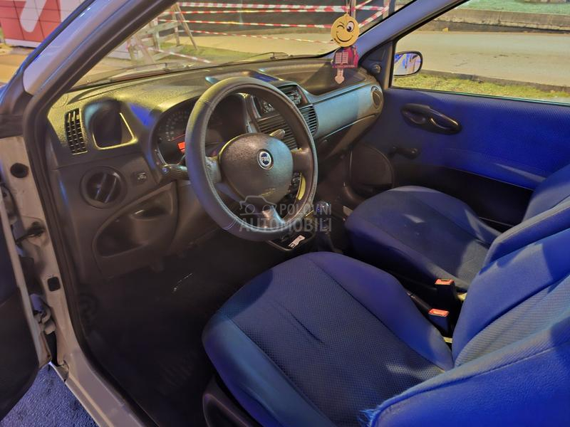 Fiat Punto 