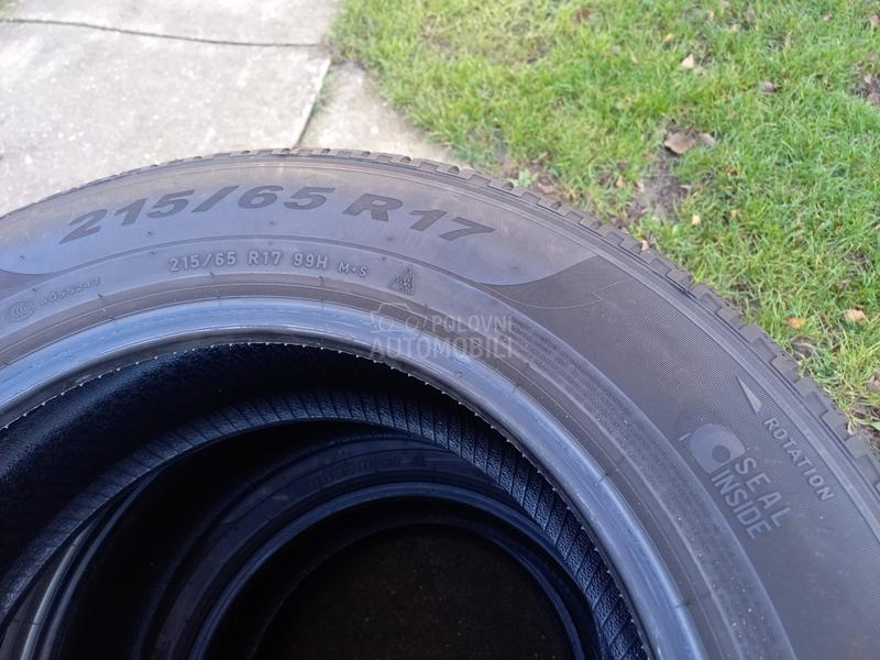 Pirelli 215/65 R17 Zimska