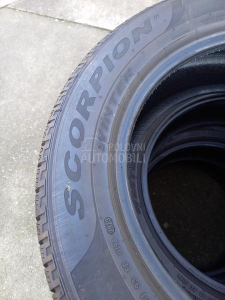 Pirelli 215/65 R17 Zimska