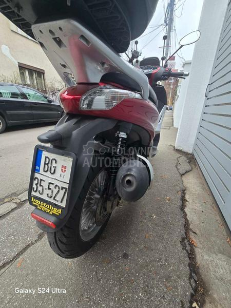 Piaggio Beverli 300