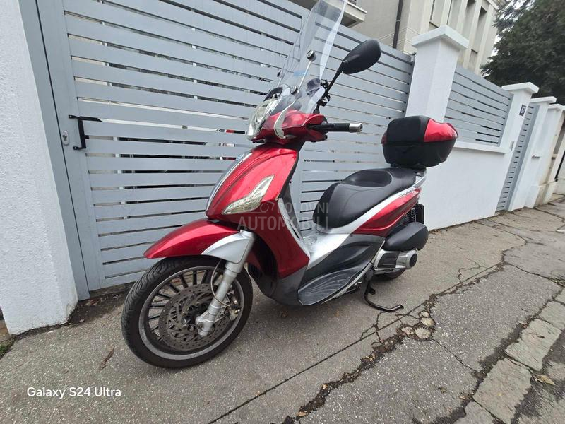 Piaggio Beverli 300