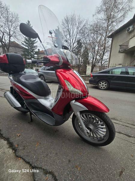 Piaggio Beverli 300