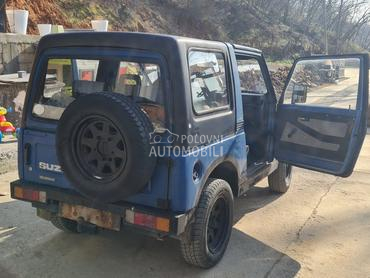 Suzuki SJ Samurai sj413