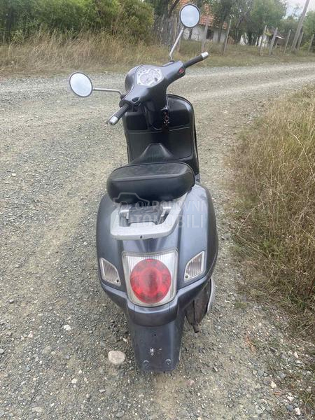 Piaggio Vespa