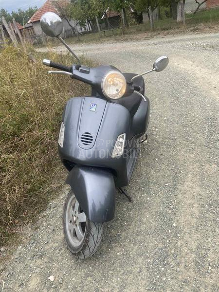 Piaggio Vespa