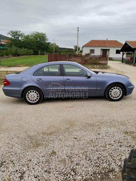 Mercedes Benz E 220 CDI