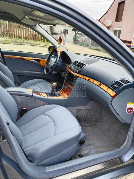 Mercedes Benz E 220 CDI