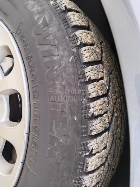 Mercedes Benz E 220 CDI