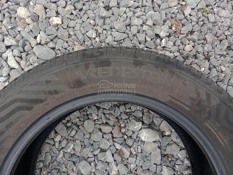 Vredestein 205/55 R16 Zimska