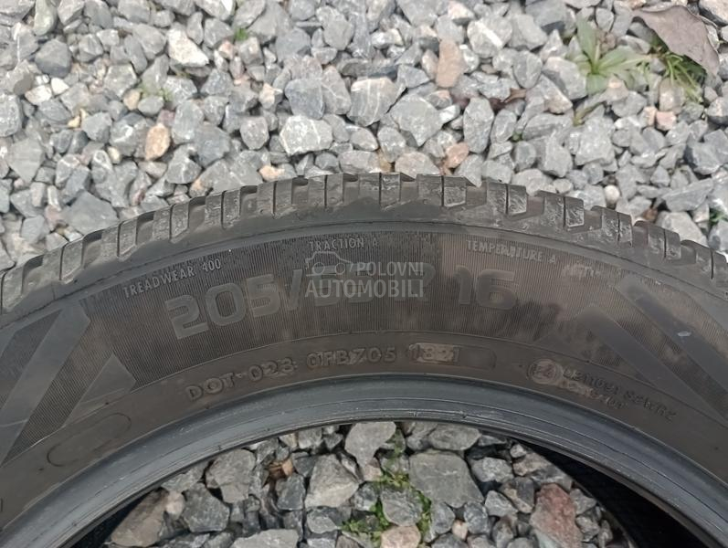 Vredestein 205/55 R16 Zimska