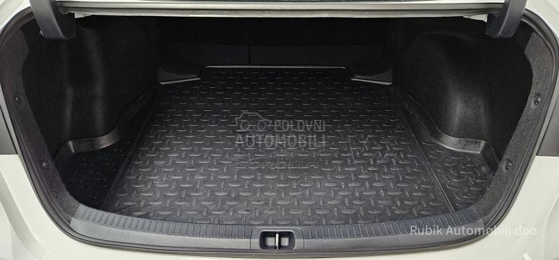 Toyota Corolla 1.5 Luna