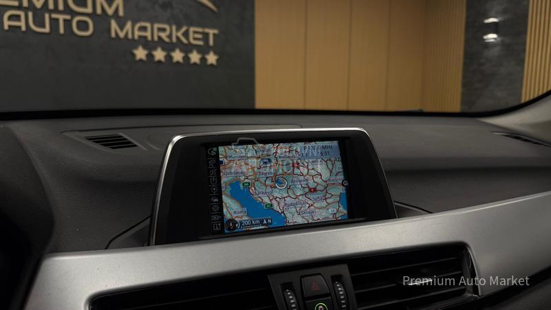 BMW X1 //1.5D//NOV/LED