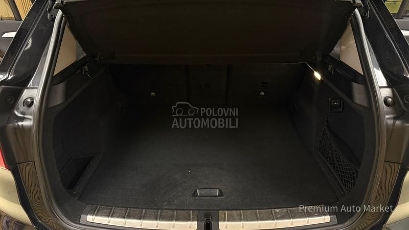 BMW X1 //1.5D//NOV/LED