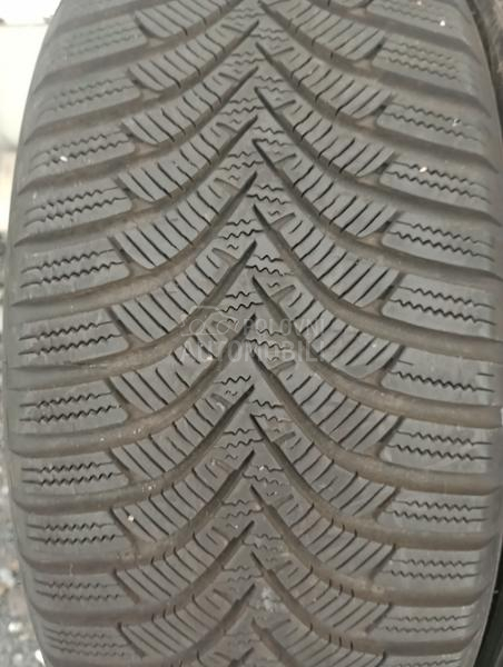 Hankook 205/55 R16 Zimska
