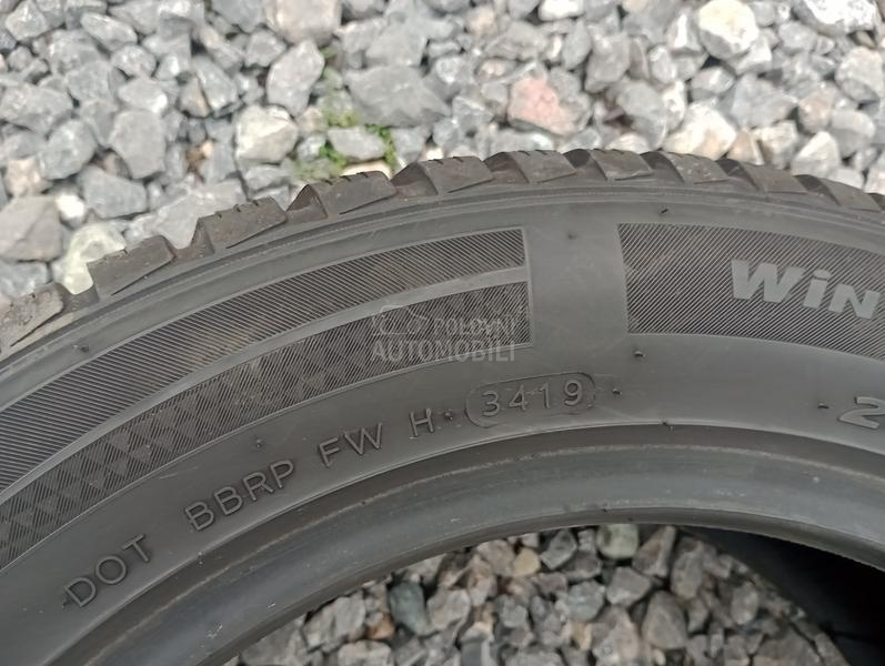 Hankook 205/55 R16 Zimska