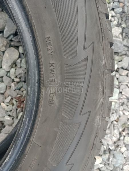 Goodyear 225/65 R17 Zimska
