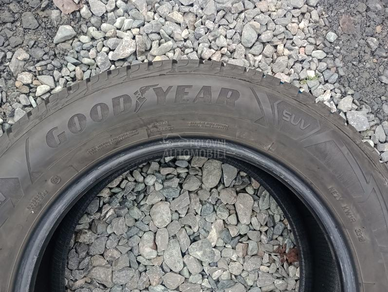 Goodyear 225/65 R17 Zimska