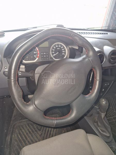 Dacia Logan laurete1.5dci