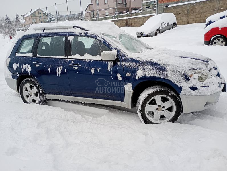 Mitsubishi Outlander 