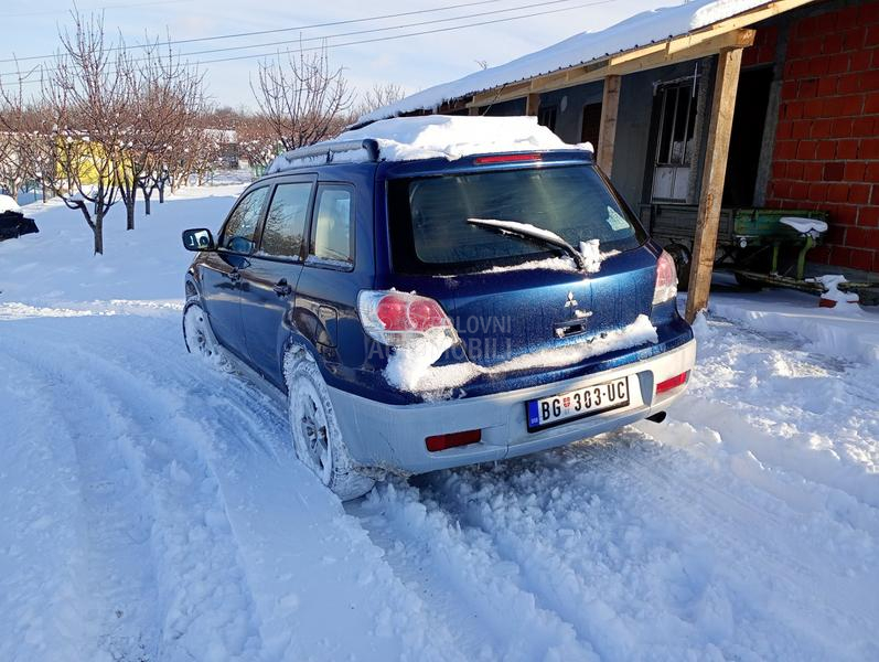 Mitsubishi Outlander 