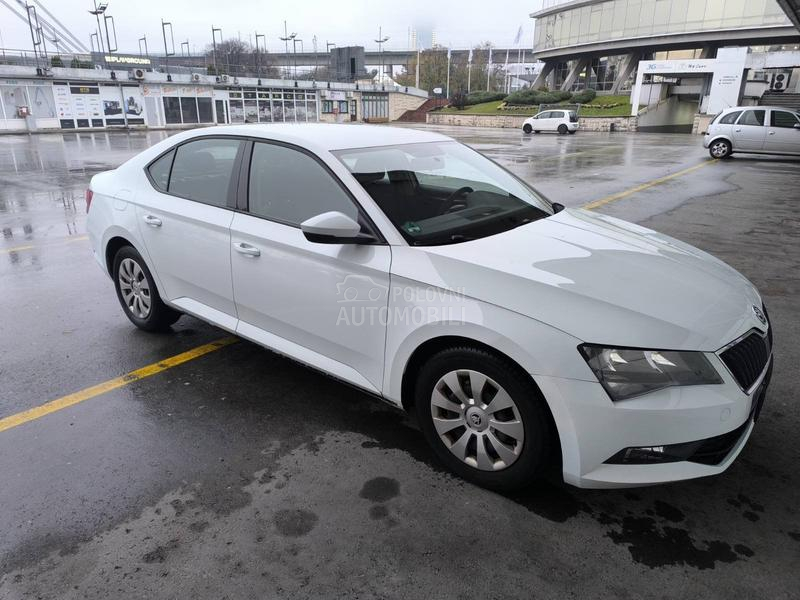 Škoda Superb 