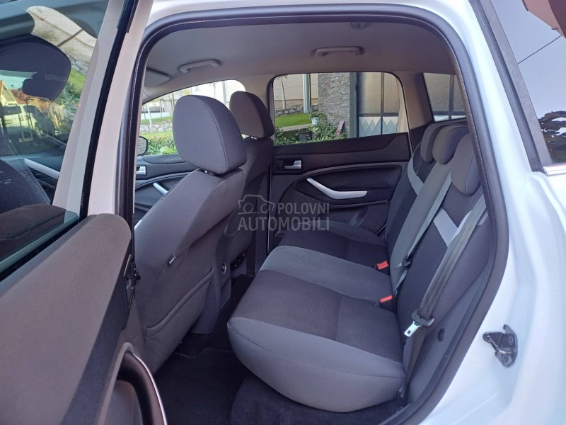 Ford Kuga 2.0 / 4X4 / CH