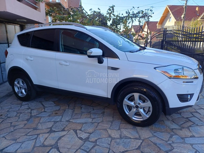 Ford Kuga 2.0 / 4X4 / CH