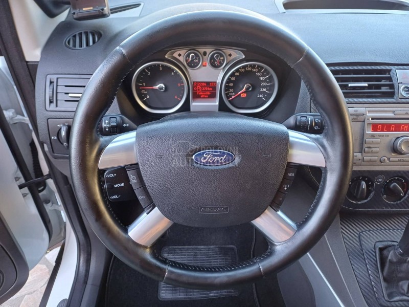 Ford Kuga 2.0 / 4X4 / CH