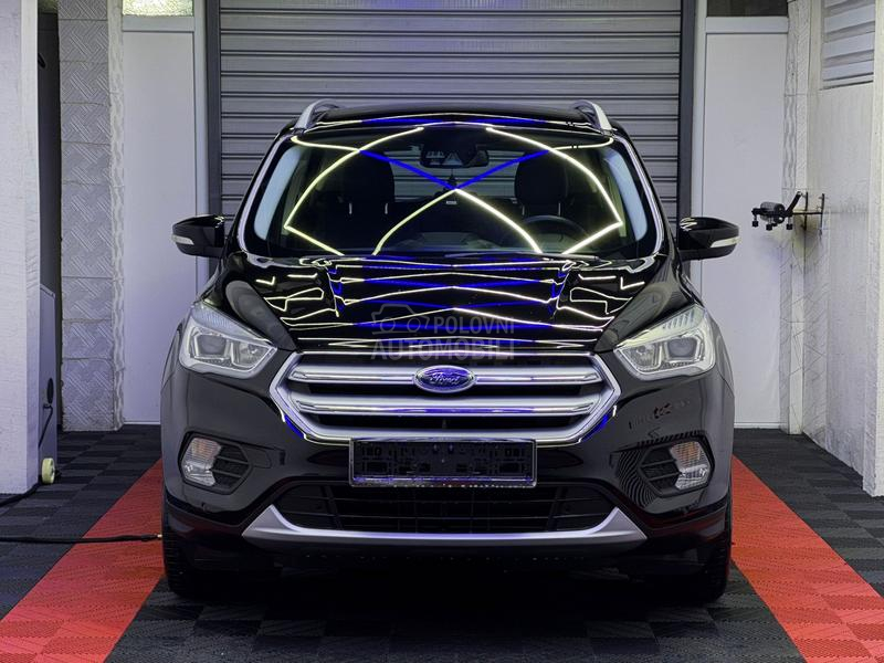 Ford Kuga NOV N O V