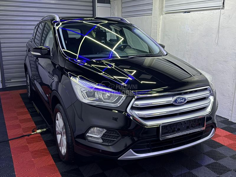 Ford Kuga NOV N O V