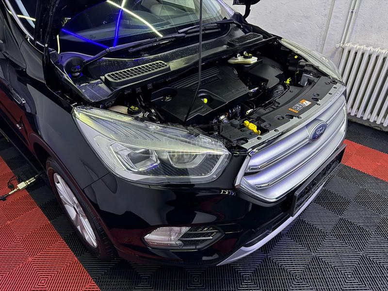 Ford Kuga NOV N O V