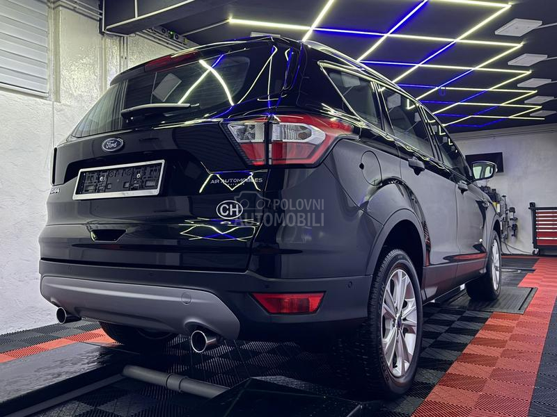 Ford Kuga NOV N O V