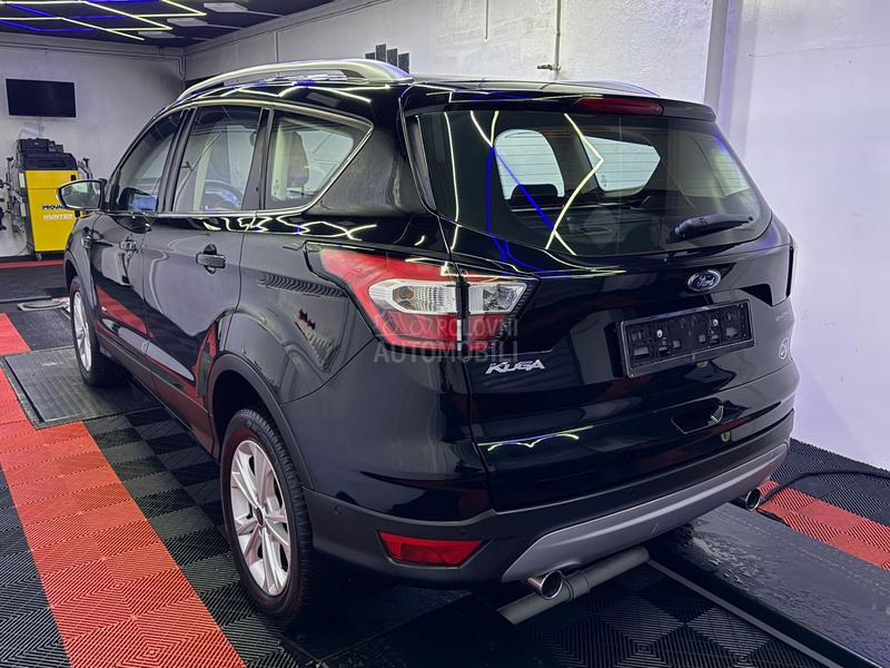 Ford Kuga NOV N O V