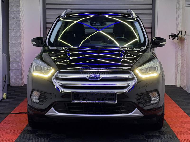 Ford Kuga NOV N O V
