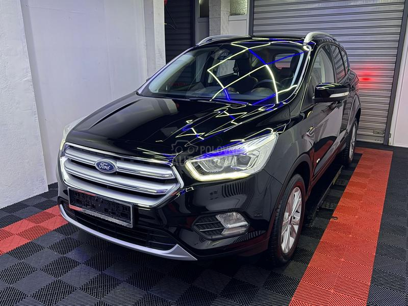 Ford Kuga NOV N O V
