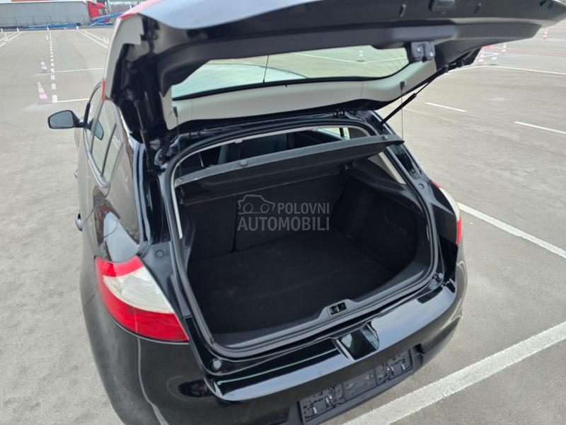 Renault Megane 1.4 b.  u.v.o.z. C.H