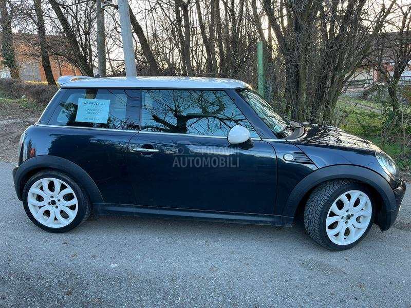 MINI One 