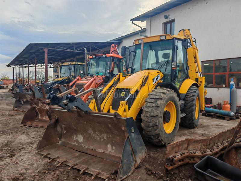 JCB 4CX