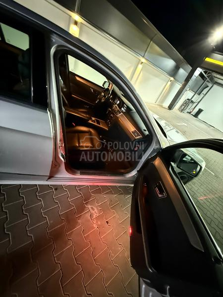 Mercedes Benz E 300 