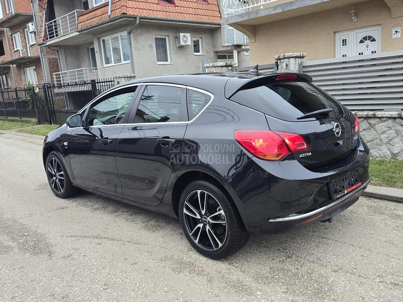 Opel Astra J 1.6 cdti COSMO