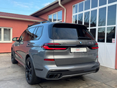 BMW X7 M60i