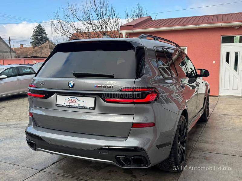 BMW X7 M60i