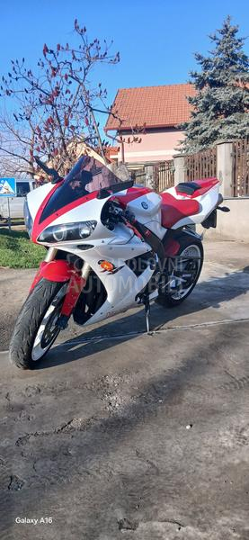 Yamaha R1