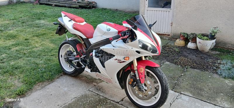 Yamaha R1