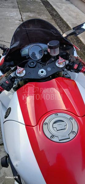 Yamaha R1